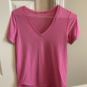 Lululemon pink shirt sleeve top